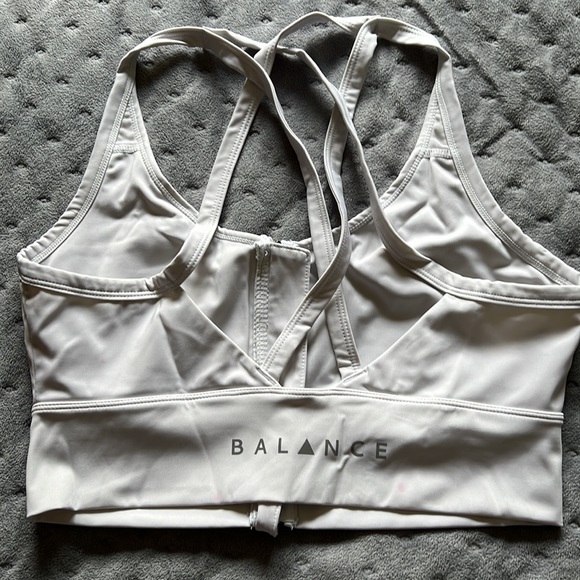 Balance Athletica Vitality Revive Bra White Size Medium - Picture 3 of 5